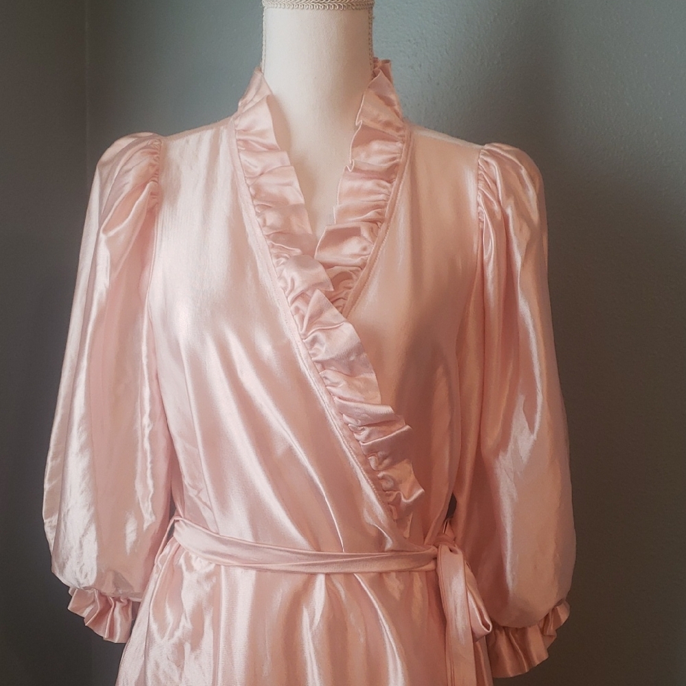 Vintage Miss Elaine Soft Pink Dressing Gown Robe